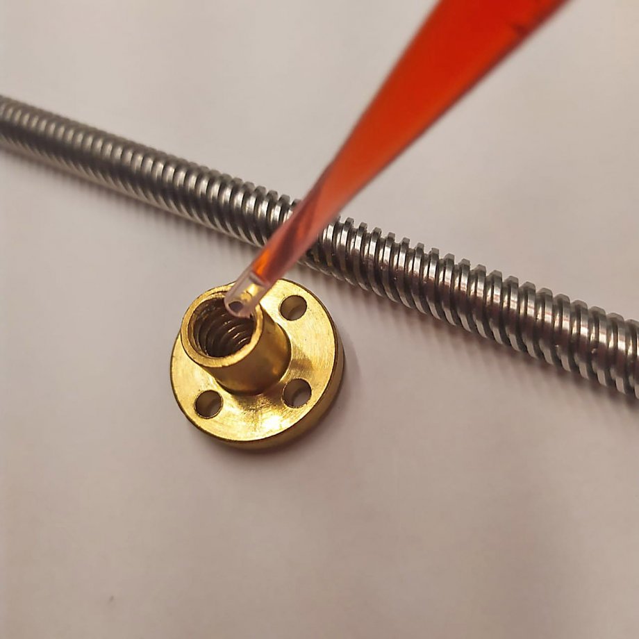 Lubrificante de óleo sintético para eixos X e Y