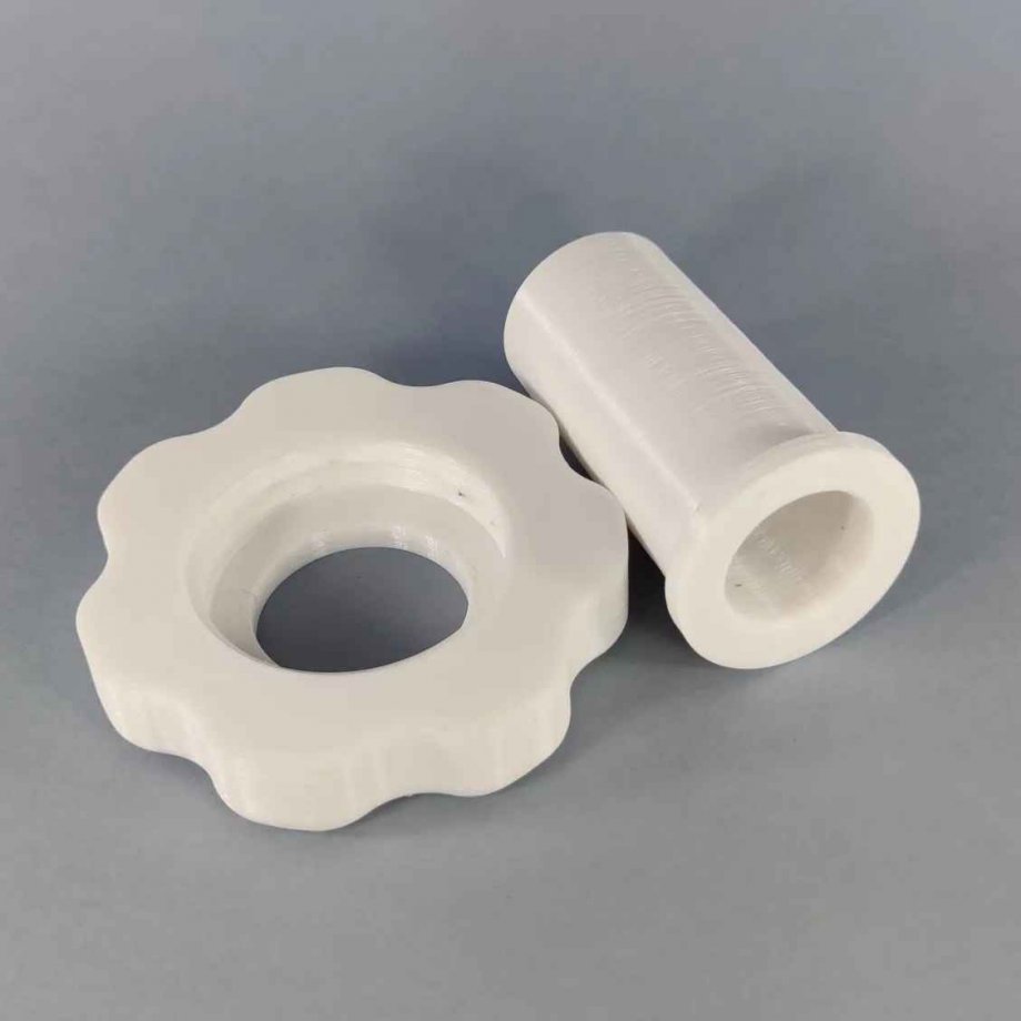 Tampa rosqueada com tubo para mangueira de aspirador de piscina antiga